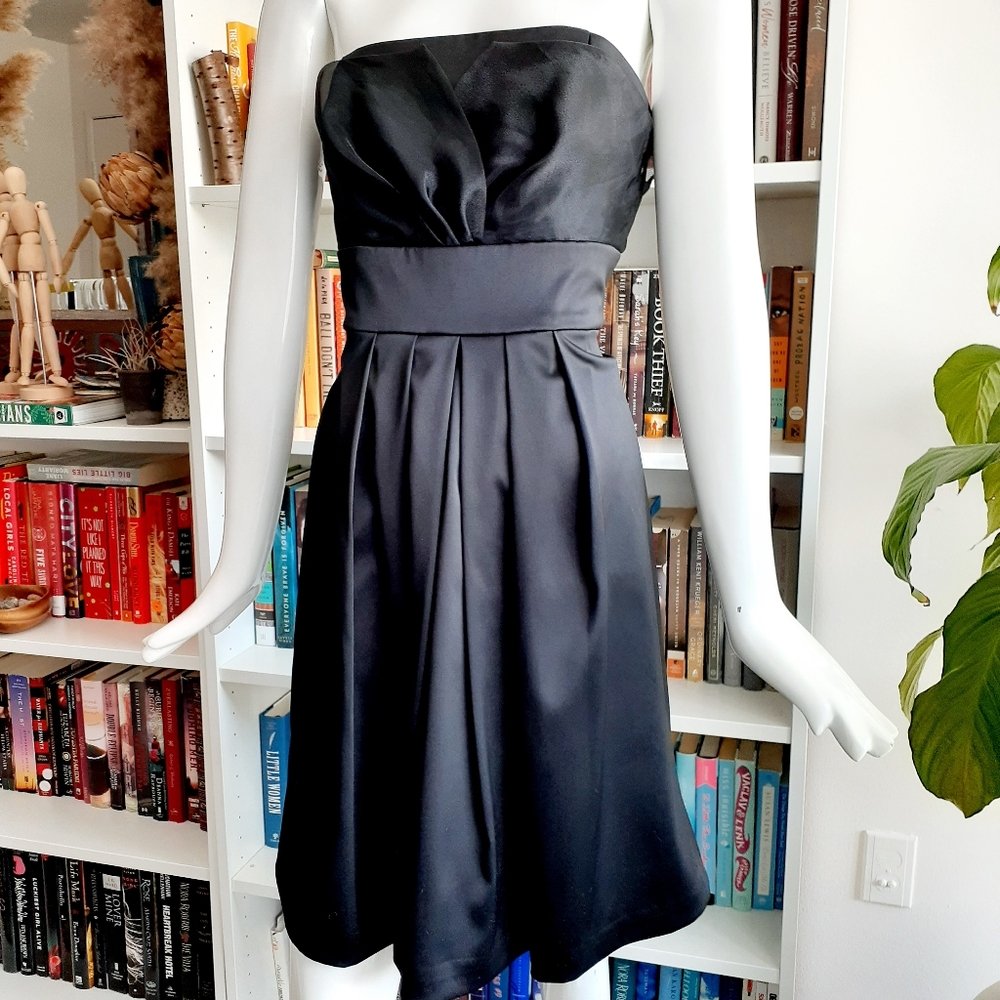 WHBM Black Sleeveless Dress